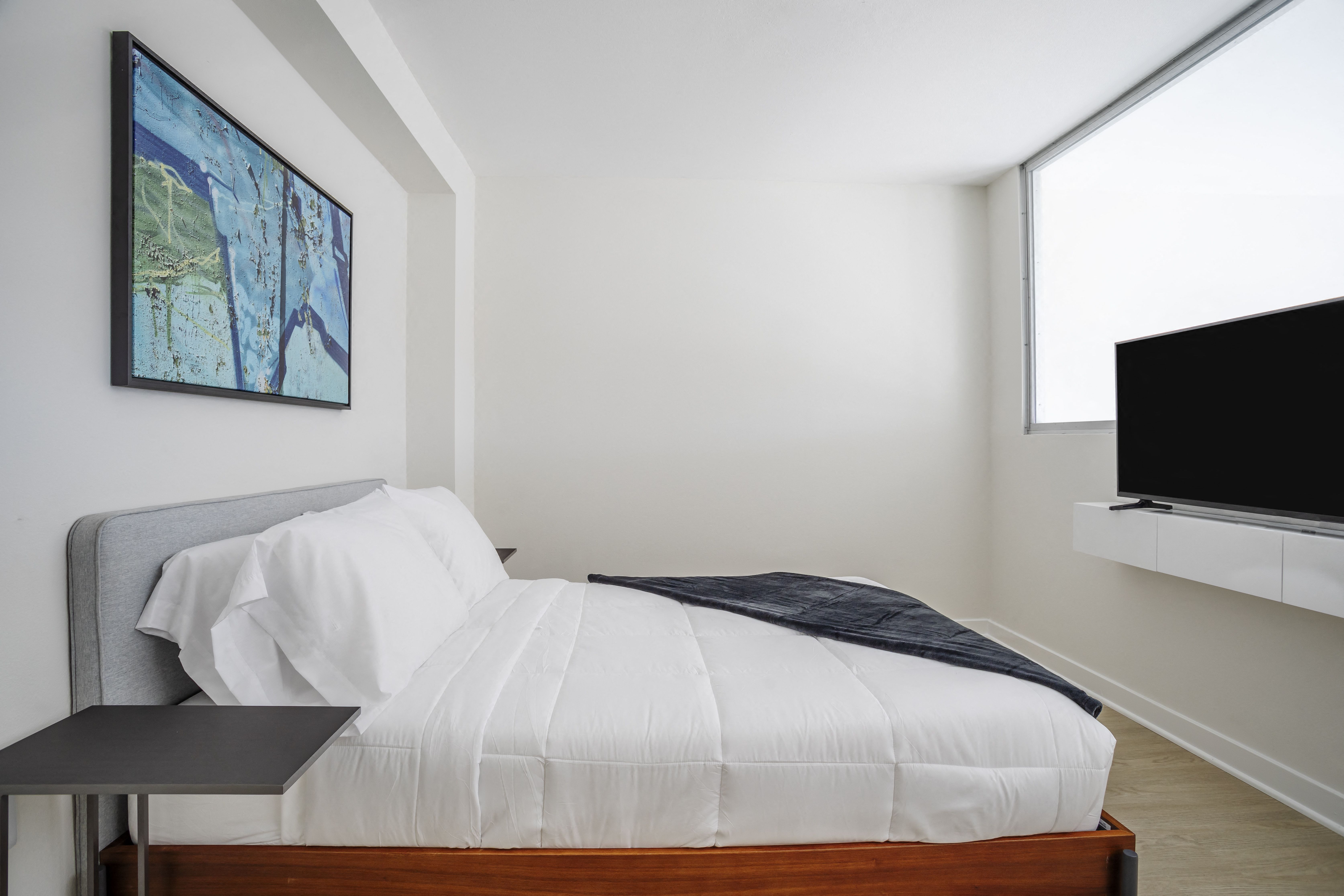 West-Los-Angeles-Apartments-NMS-1759-Beloit-3Loft-Bed4